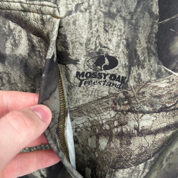 Men's Camo Under Armour Mossy Oak Treestand Scent Control Hoodie Sweatshirt Sz M - Picture 4 of 6